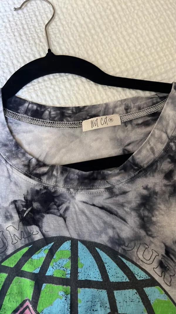Graphic Tee Gray Size M - Image 2