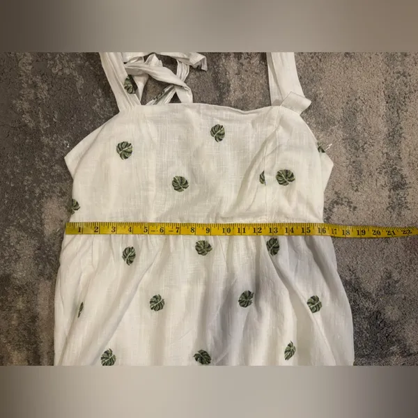 NWT Rewind White Sleeveless dress with Green Leaf Pattern - Image 6
