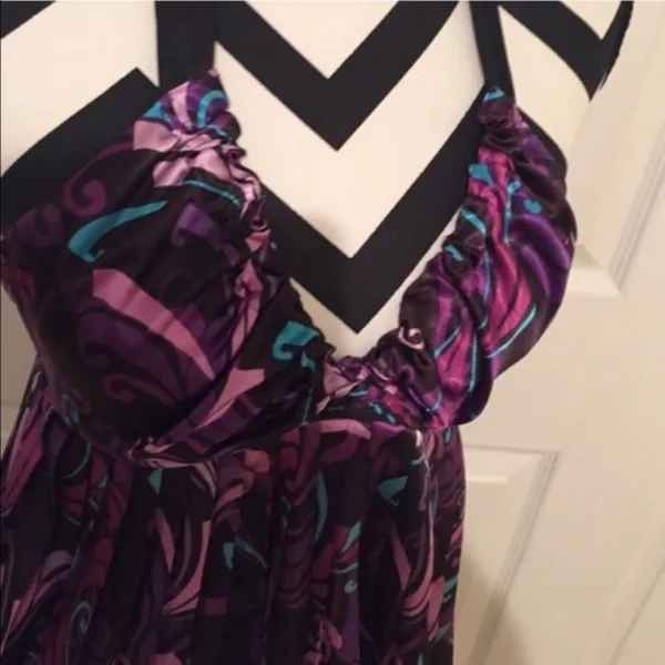 Guess Pleated V-Neck Satin Purple Halter Top XS Deadstock - Image 3