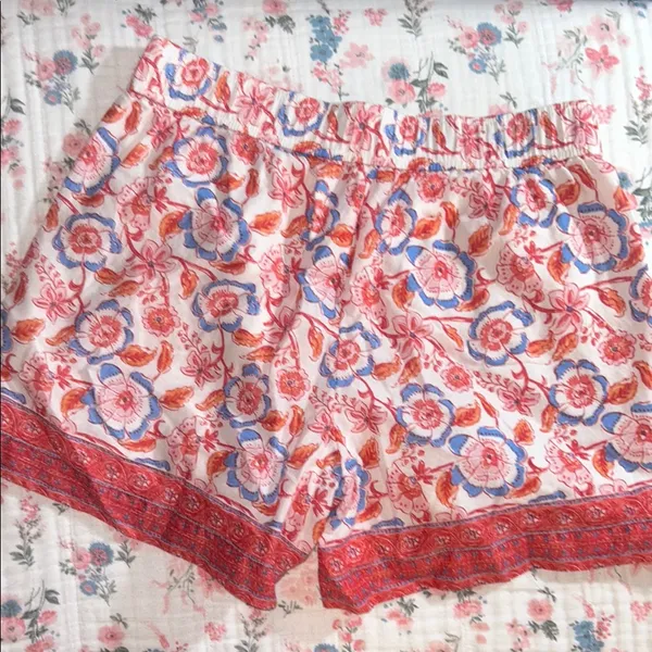Vineyard Vines Size XS Floral Print Shorts - Image 7