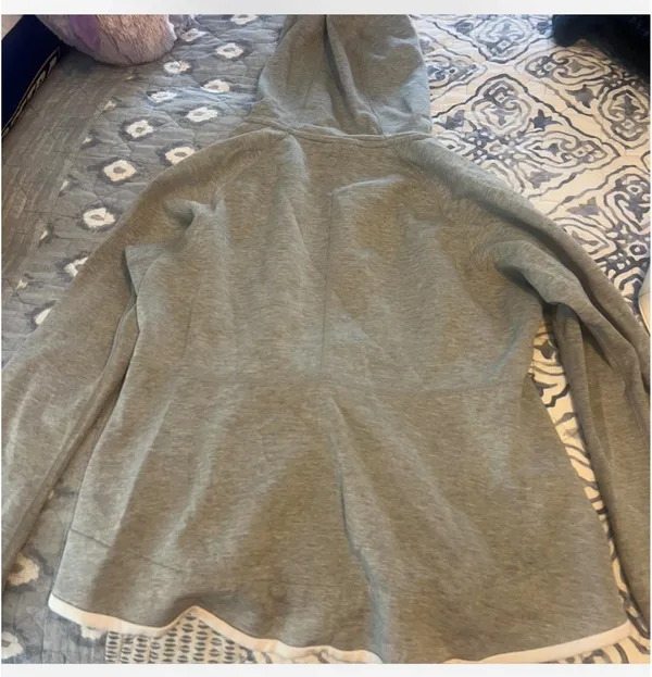Nike Tech Fleece Hoodie Women's Jacket Windrunner Gray - Image 2