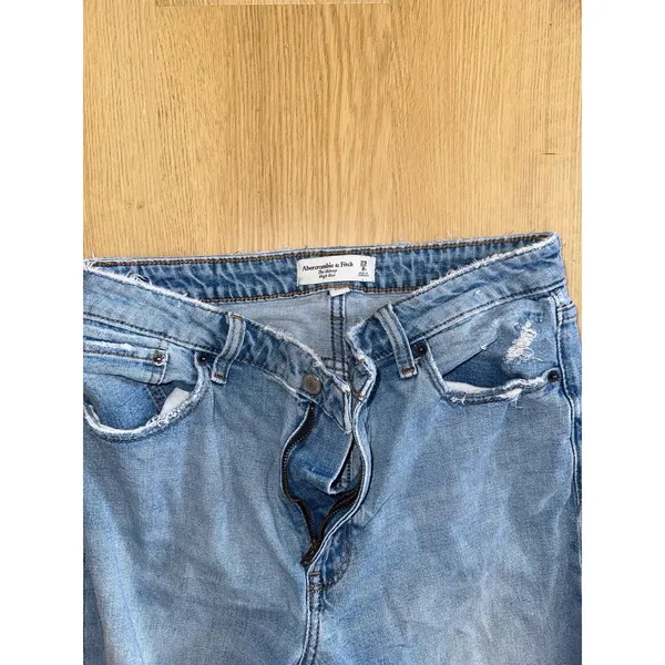 Abercrombie high rise jeans - Image 2