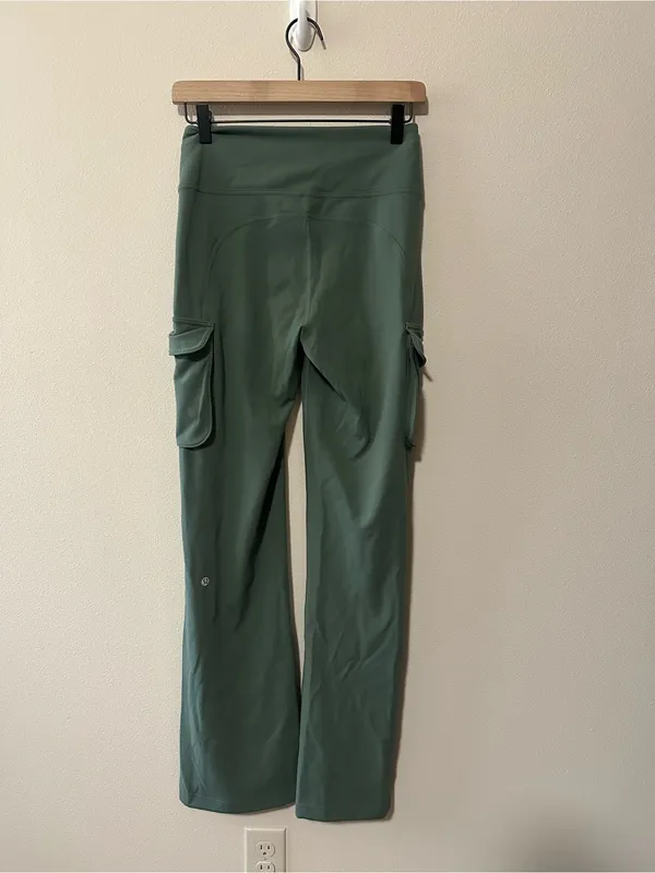 Lululemon everlux high rise cargo flared pant sage eucalyptus W5GQ6S size 8 - Image 9