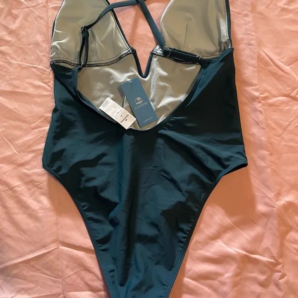 COPY - Cupshe dark green Plunging V-Neck One Piece Swimsuit - Image 2