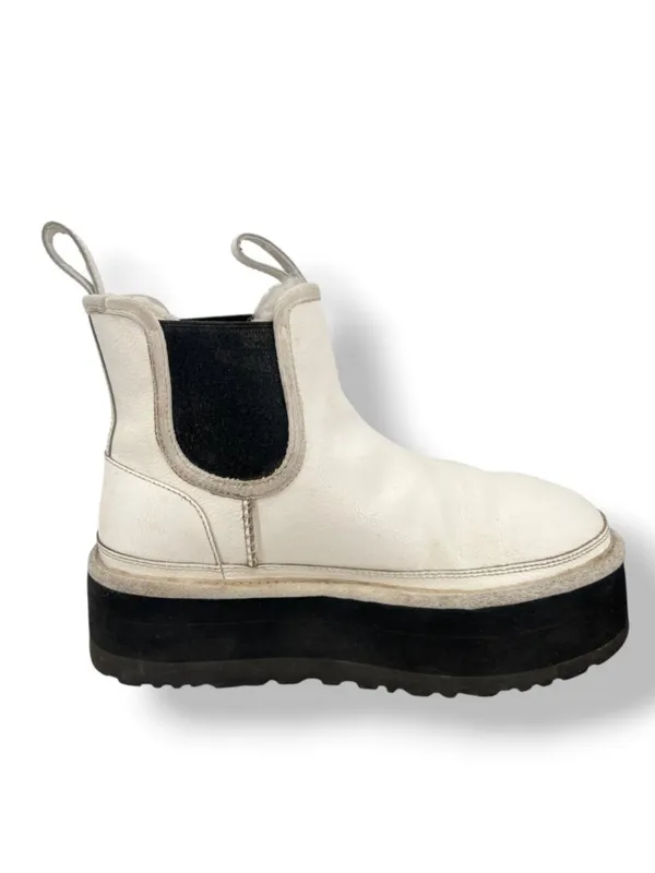 UGG Neumel Platform Chelsea Boots White Streetwear Urban Utility Size 7 - Image 5