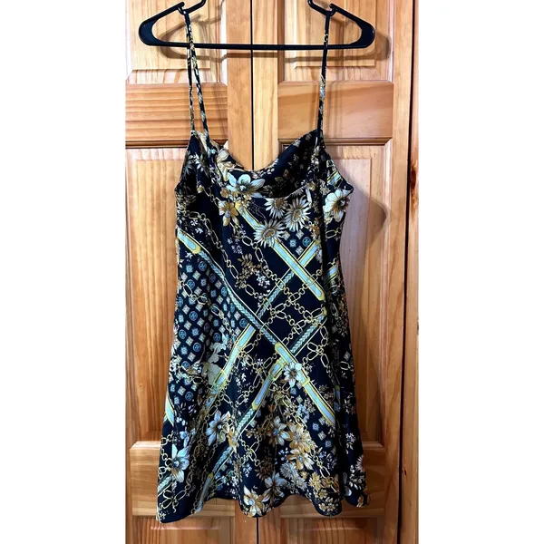 Princess‎ Polly Women Sz 10 Lucci Satin Slip Dress Mini Floral Chain Print Black - Image 4