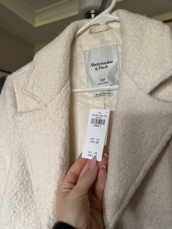 Abercrombie & Fitch Winter Coat - Image 5