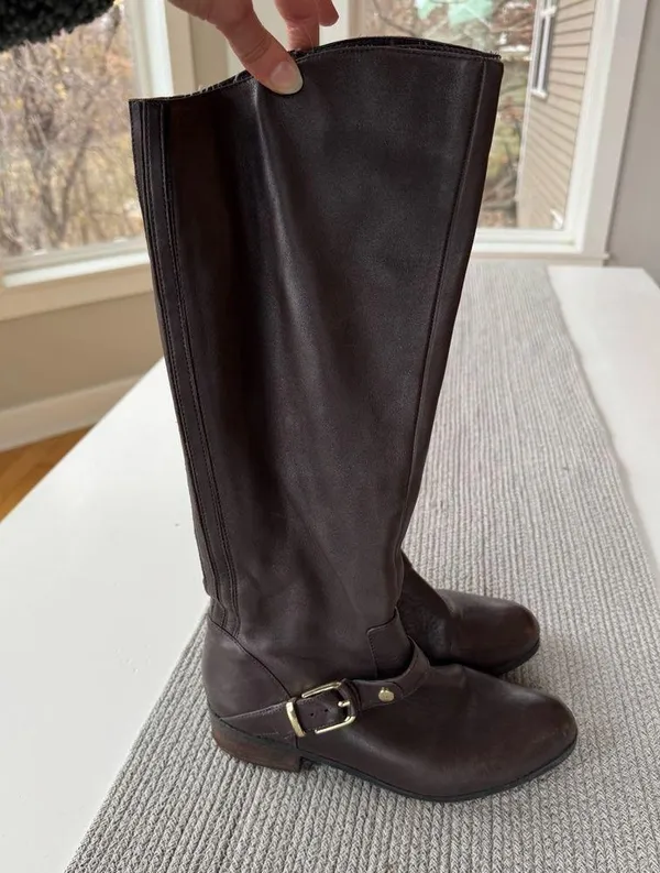 Me Too Arctic Oxblood Dark Brown Leather Tall Riding Boots Gold Details Size 8 - Image 4