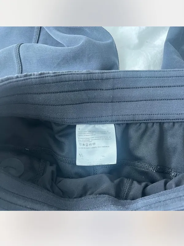 Lululemon Softstreme High-Rise Straight Leg Sweatpants size 4 dark gray - Image 4