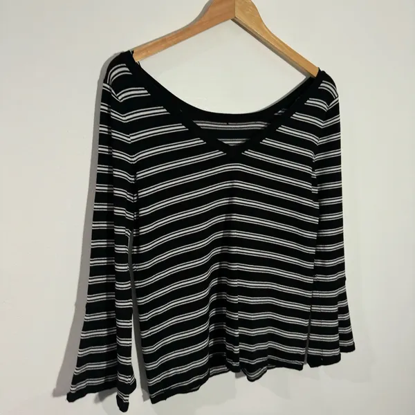 White‎ House Black Market Convertible Stripe Sweater Black White Large Office - Image 9