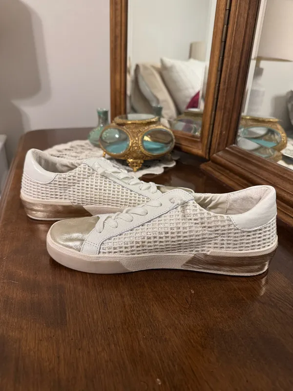 Dolce Vita Sneakers - Image 5