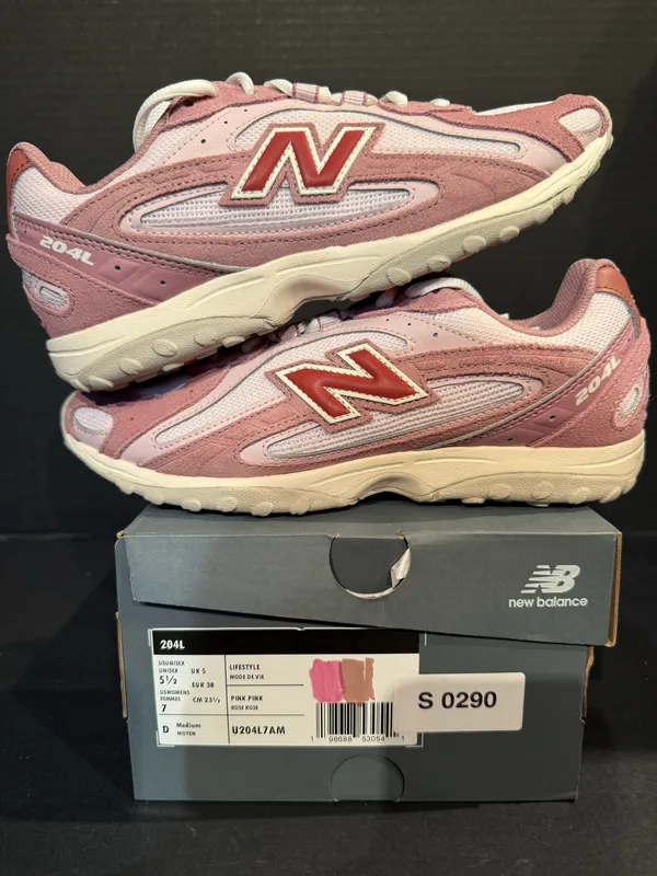 New Balance 204L size 7W - Image 2