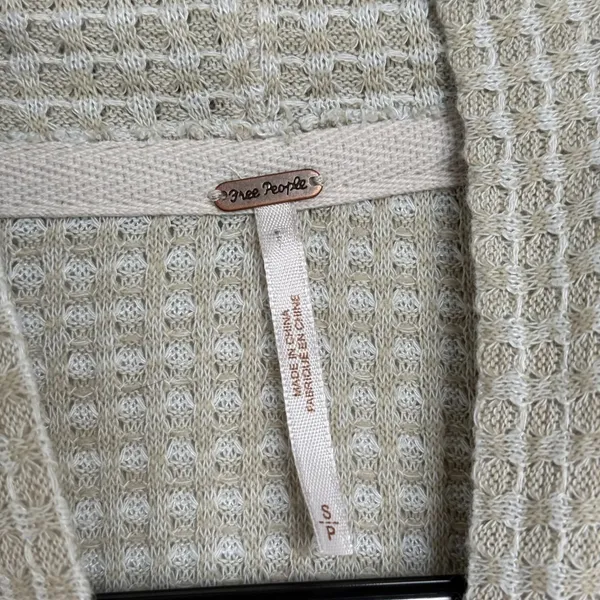 Free People Waffle Knit Cropped Mock Neck Thermal Top Beige Small Sweater Boho - Image 4