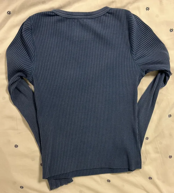 American Eagle Long Ribbed Sleeve Top - Image 3