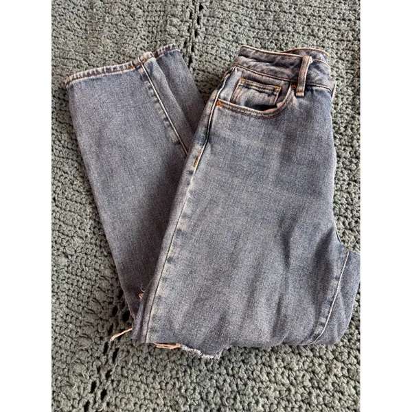 PacSun Los Angeles High Waisted Distressed Mom Jeans Medium Wash Blue Ripped - Image 6