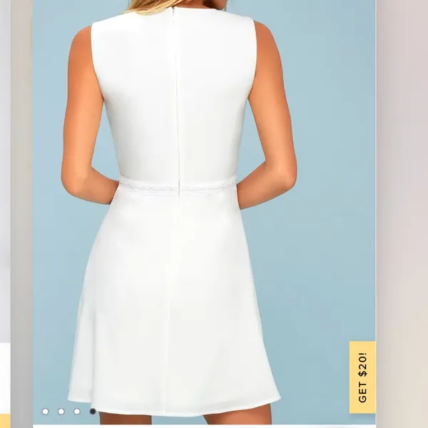 NWT Lulus Florentia White‎ Crochet Lace Chiffon Flare Sleeve Skater Dress MEDIUM - Image 4