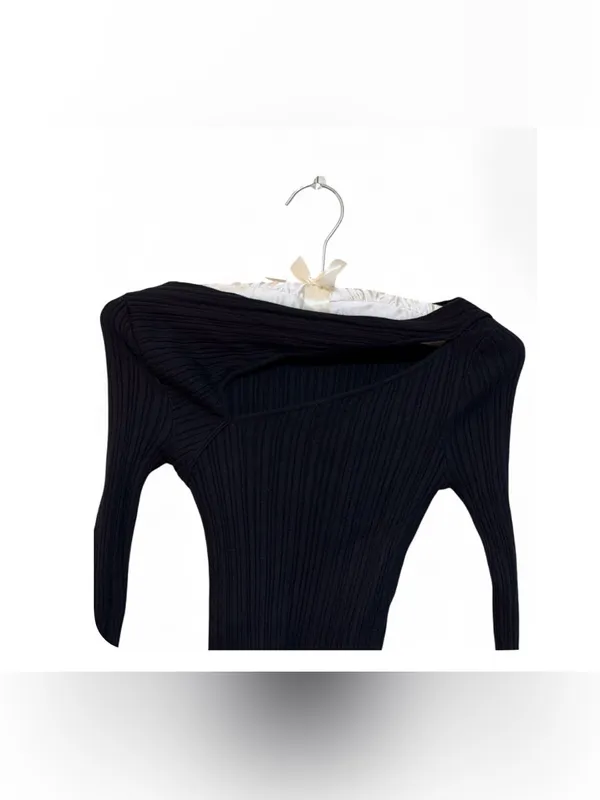Lulus Women’s Yanis Black Ribbed Asymmetrical Cutout Long Sleeve Sweater Size XS - Image 9