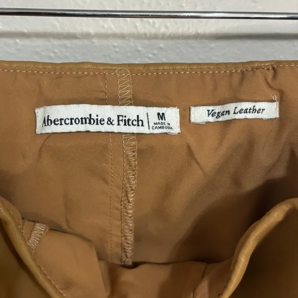 Abercrombie & Fitch Skort Tan Vegan Leather Mini Skirt Shorts Club Work Party M - Image 7