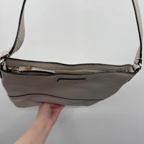 Kate Spade‎ Bag Bay Street Cora Pebbled Leather Beige Gray Crossbody - Image 9