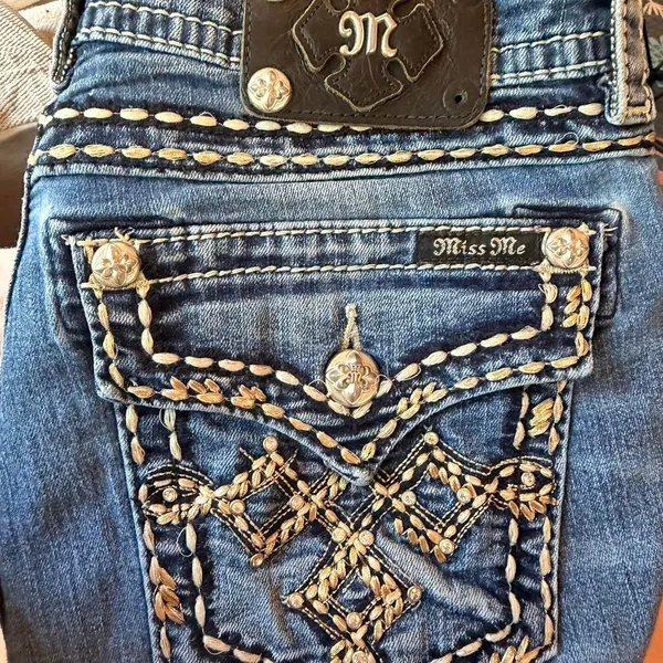 Miss Me Signature Rise Boot Jeans Size 30 Medium Wash Embellished Flap Pocket - Image 4