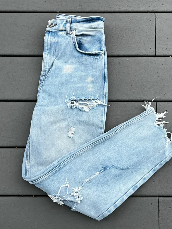 Bershka Ripped Mom Jeans - Image 4