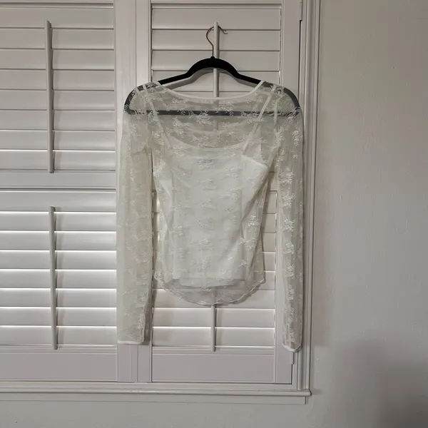 SO Long Sleeve Lace Top White - Image 2