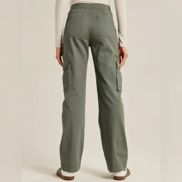 Abercrombie & Fitch Relaxed Cargo Pants, Army Green, Size 29, EUC - Image 2