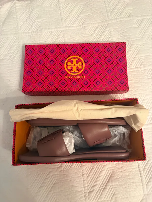 NWT/NIB Tory Burch Cipria Pink Logo Slide Sandals - Image 4