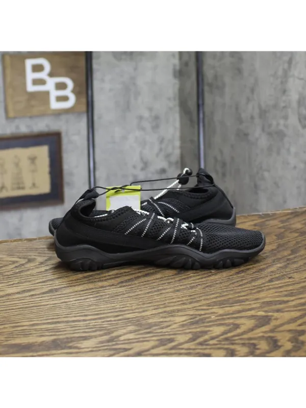 NWT All In Motion Womens Aurora Water Shoes 81528226 Black 5M - Image 10