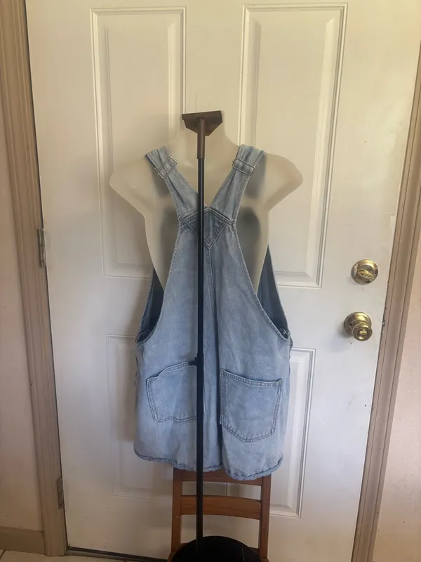 XXL Wild Fable Distressed light-wash Denim adjustable strap Short Overalls - Image 2