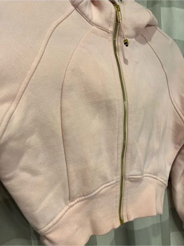 lululemon athletica Light Pink Cropped Hoodie with Gold Zipper - Image 2