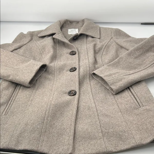 Croft & Barrow Women's Beige Trench Coat - Image 7