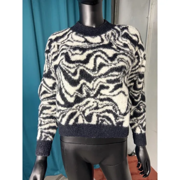 SO Goods For Life Zebra Print Pullover Sweater Women's‎ Large Knit Cozy - Image 2