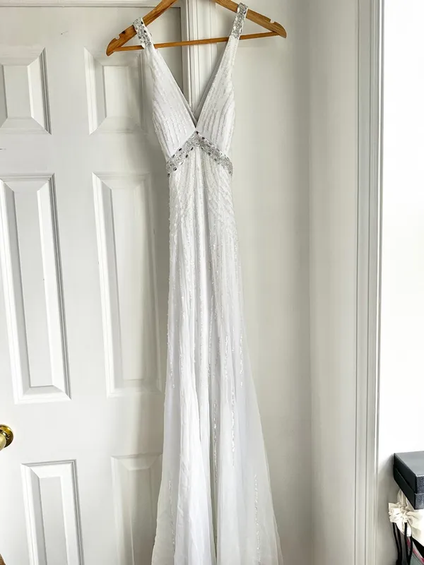 Elegant White Beaded V-Neck Halter Criss Cross Evening Prom Dress - Image 2