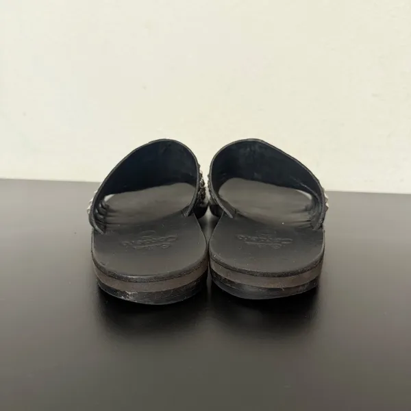 Colleen Cordero Silver Studded Slide Sandals Womens 9 Black Leather Slip On Flat - Image 9