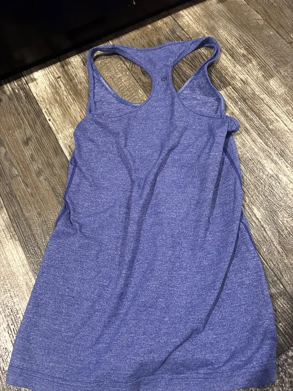Lululemon tank top - Image 2