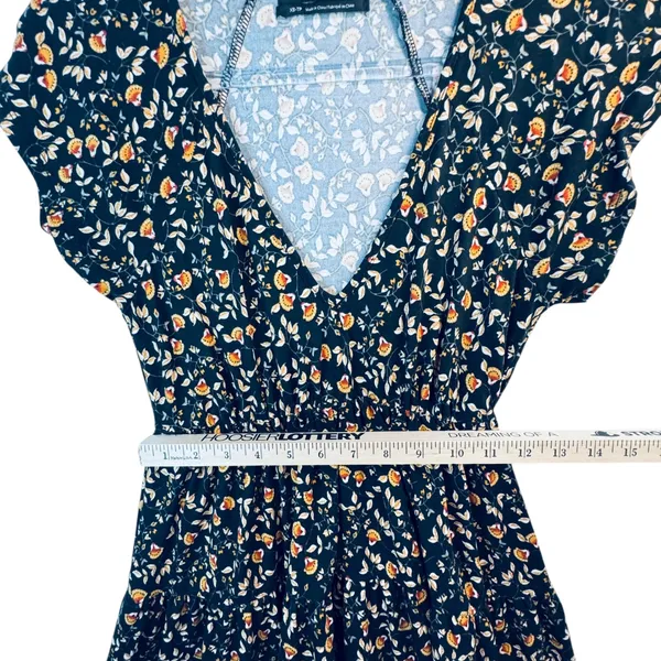 URBAN‎ OUTFITTERS Floral Flutter Sleeve V Neck Smocked Waist Mini Dress XS Boho - Image 5