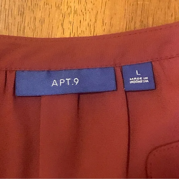 Apt. 9 Women's Blouse Large Burgundy Button Down LongSleeve - Image 2