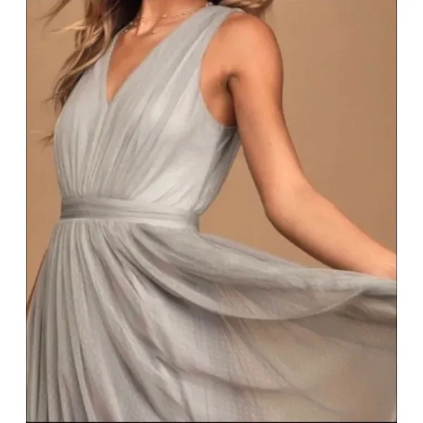 NWT Lulus How Charming Light Grey Swiss Dot Sheer Overlay Maxi Dress sz. 1X - Image 2
