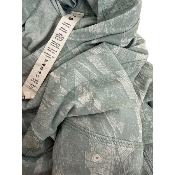 Lululemon Green Leggings Size 10 - Gently Used - Image 9