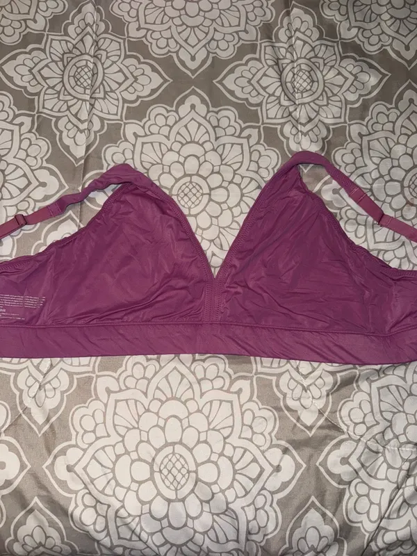 Joyspun Wireless V-Neck Bralette in Purple. Size XXL - Image 5