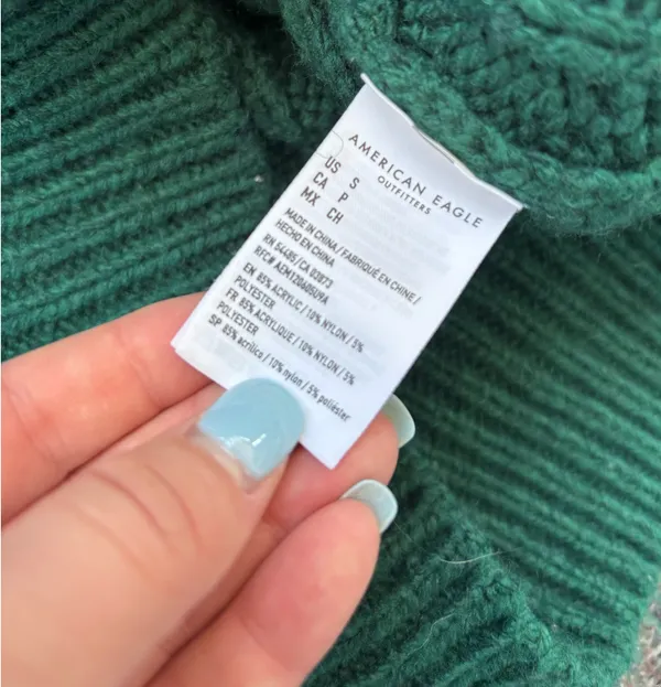 American Eagle Sweater - Image 5