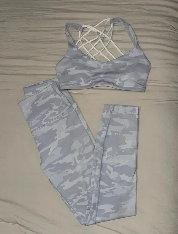 White Camo Lululemon Set - Image 3