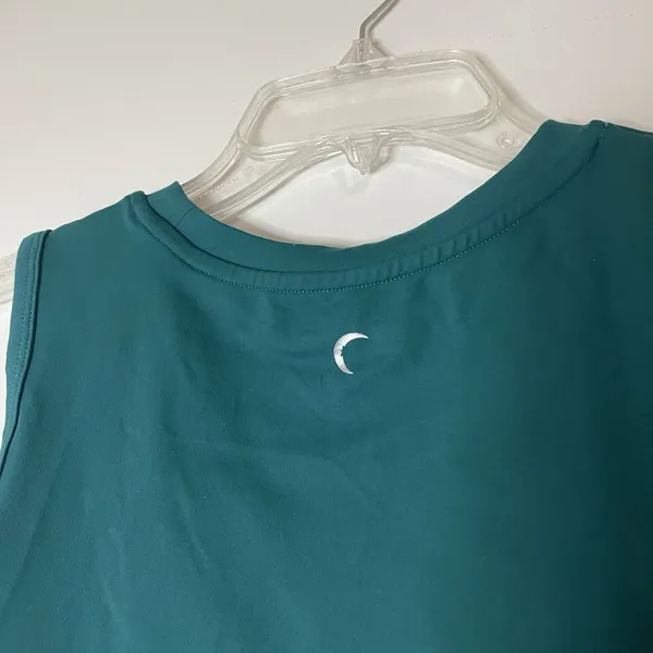 ZYIA Active cropped green athletic tank top size medium - Image 4