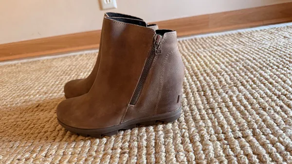 Sorel Joan Of Arctic Wedge II Zip Ankle Boots Beige US 7 EUR 38 - Image 3