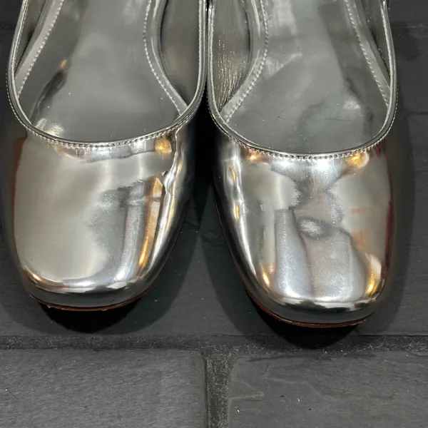 Larroude Blair Silver Metallic Patent Mary Jane Flat - size 7 - Image 3