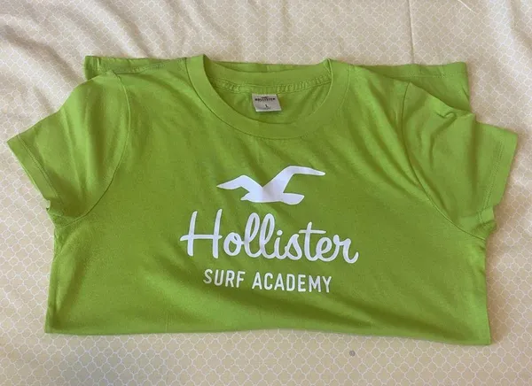Green Hollister Tee - Image 3
