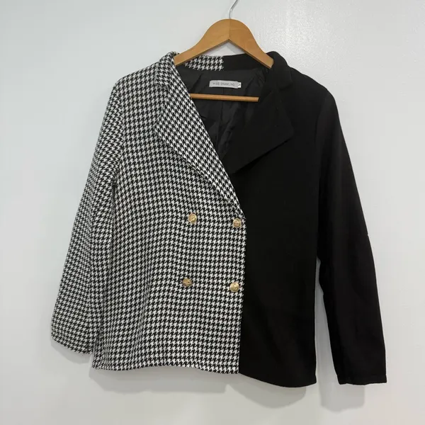 Elegant Black and White Houndstooth Midi Coat - Image 2