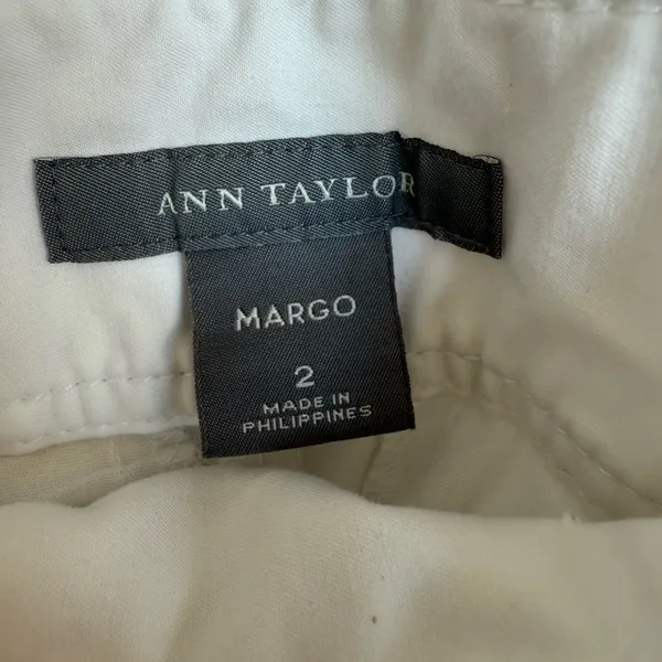 Ann Taylor Margo Capris Size 2 - Image 3