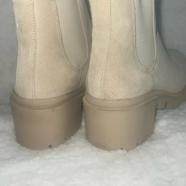 Steve Madden‎ Cream Ankle Booties with Suede Texture - Image 7